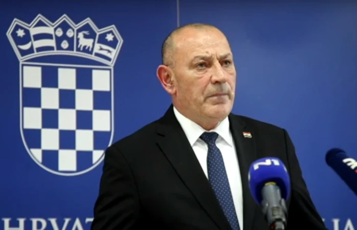 Otkazuju li Medvedu branitelji poslušnost?